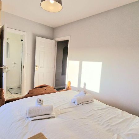 Cosy 3 Bedroom All Ensuites Galway Luaran gambar