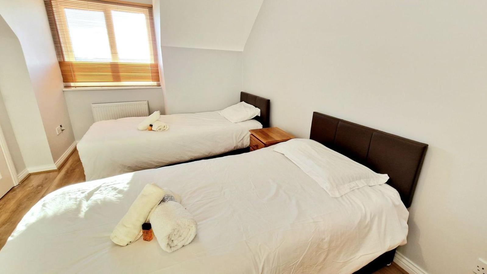 Cosy 3 Bedroom All Ensuites Galway Luaran gambar